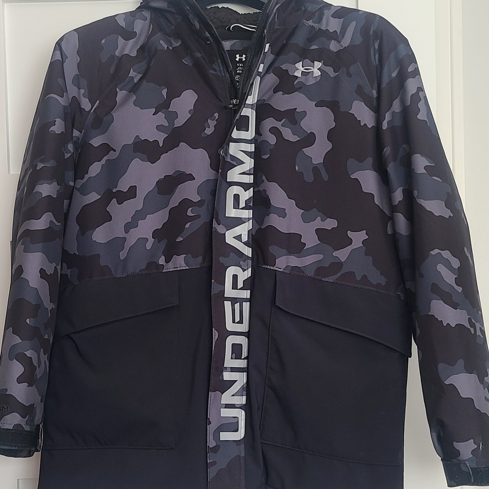 Under Armour Kids Black and Gray Camo Puffer Jacket